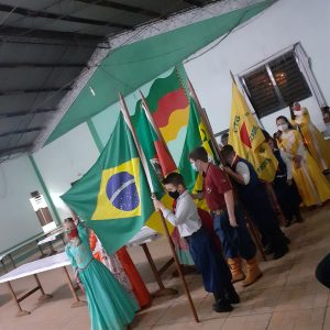 Abertura da Semana Farroupilha teve culto ecumênico e homenagem às mulheres em Tuparendi