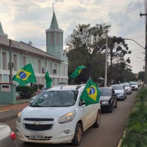 Protesto pró-Bolsonaro em Tuparendi