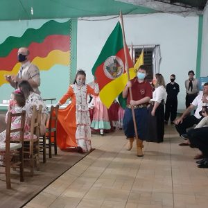 Abertura da Semana Farroupilha teve culto ecumênico e homenagem às mulheres em Tuparendi