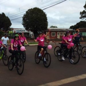 Cavalgada Feminina  coloriu de rosa as ruas de Tucunduva e Tuparendi