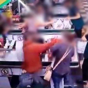 Comunidade questiona liberdade de homem que agrediu idosa em supermercado de São Marcos