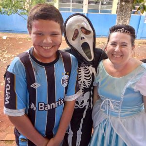 Grêmio Estudantil do Yeté promoveu festa de Halloween