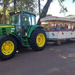 Crianças fizeram a festa na tarde de domingo em Tuparendi  no segundo dia da Programação de Natal