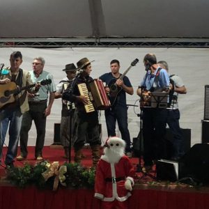 Programação de Natal prosseguiu com o Show Talentos da Terra