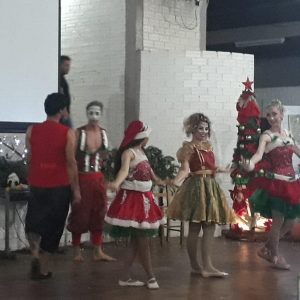 Muita festa para comemorar os 64 anos da Escola Hermínia Sichinel