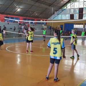 Alunos da 2ª a 5ª série participam de Jogos de Integração Estudantil em Tuparendi