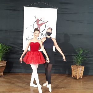 Cia de Ballet  Vanessa Bauer promoveu recital em Tuparendi