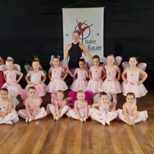 Cia de Ballet  Vanessa Bauer promoveu recital em Tuparendi