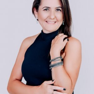 Primeira mulher a presidir a ACI, Camila Patia toma posse hoje