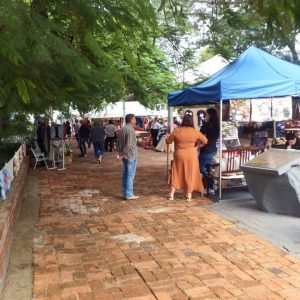 Brique  na Praça movimentou o centro de Tuparendi neste domingo