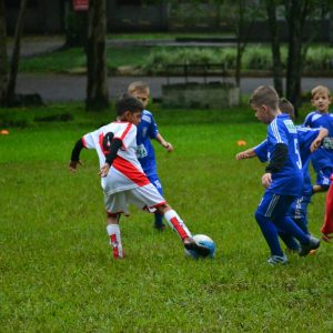 Mesmo com muita chuva Encontro Internacional de Escolinhas de Porto Mauá foi um sucesso!