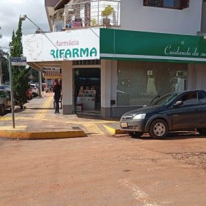 Claudete quer demarcação de estacionamento rotativo em frente a farmácias