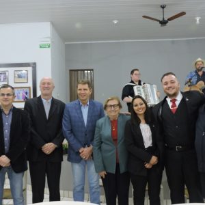 Ótimo público prestigiou cerimônia de fundação do Rotary em Tuparendi. Veja como foi!!!