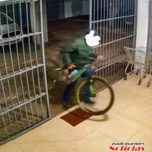 Bicicleta avaliada em mais de R$ 20 mil é furtada da garagem de prédio, em Três de Maio