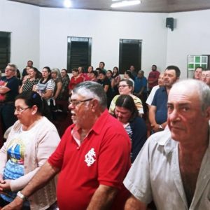 Grande público na festa da Padroeira Santa Rosa de Lima da  Vila Glória