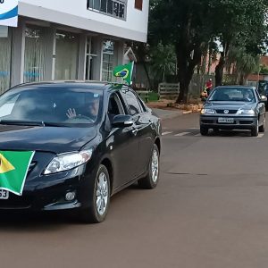 Tuparendi  teve carreata e  movimento neste 7 de setembro