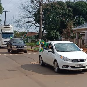 Tuparendi  teve carreata e  movimento neste 7 de setembro