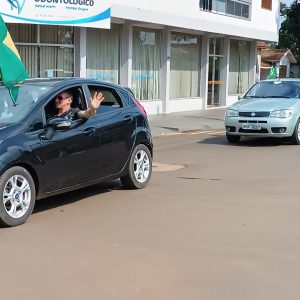 Tuparendi  teve carreata e  movimento neste 7 de setembro