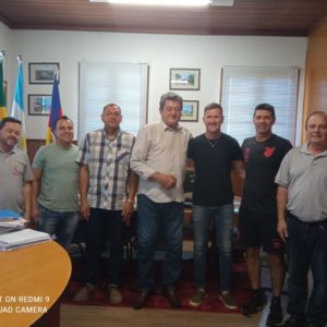 Prefeito Nego Weiss recebe visita de Paulo Turra e Beto Farias