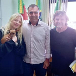 Luisa Sonza visitou Prefeito Leonel