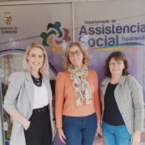 Secretaria de Saúde e Assistência Social recebe visita de Promotora