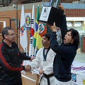 Equipe de Taekwondo de Tuparendi vence “Open de Carazinho”