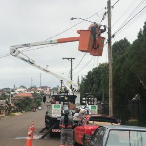 Leonel  anuncia novos investimentos em iluminação pública