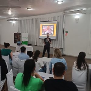 Palestra sobre Marketing Digital na ACI reúne bom público