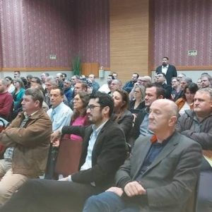 Prefeitos e Vereadores debatem piso do magistério em seminário da AMUFRON