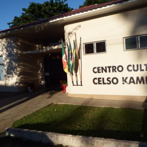 Vereadora Claudete solicita melhorias no telhado do Centro Cultural Celso Kaminski