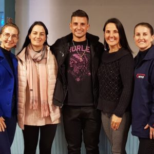 Egresso do Yeté, tenente Andrei Makoski falou sobre sua trajetória a alunos da escola