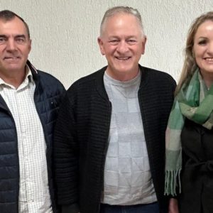 Com apoio de Leonel, Dr. Hélio e Daiane Tibulo confirmam pré-candidatura a Prefeito e Vice