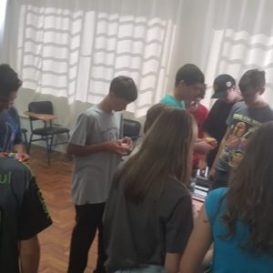 Escola Yeté oferece oficina sobre “cubo mágico”